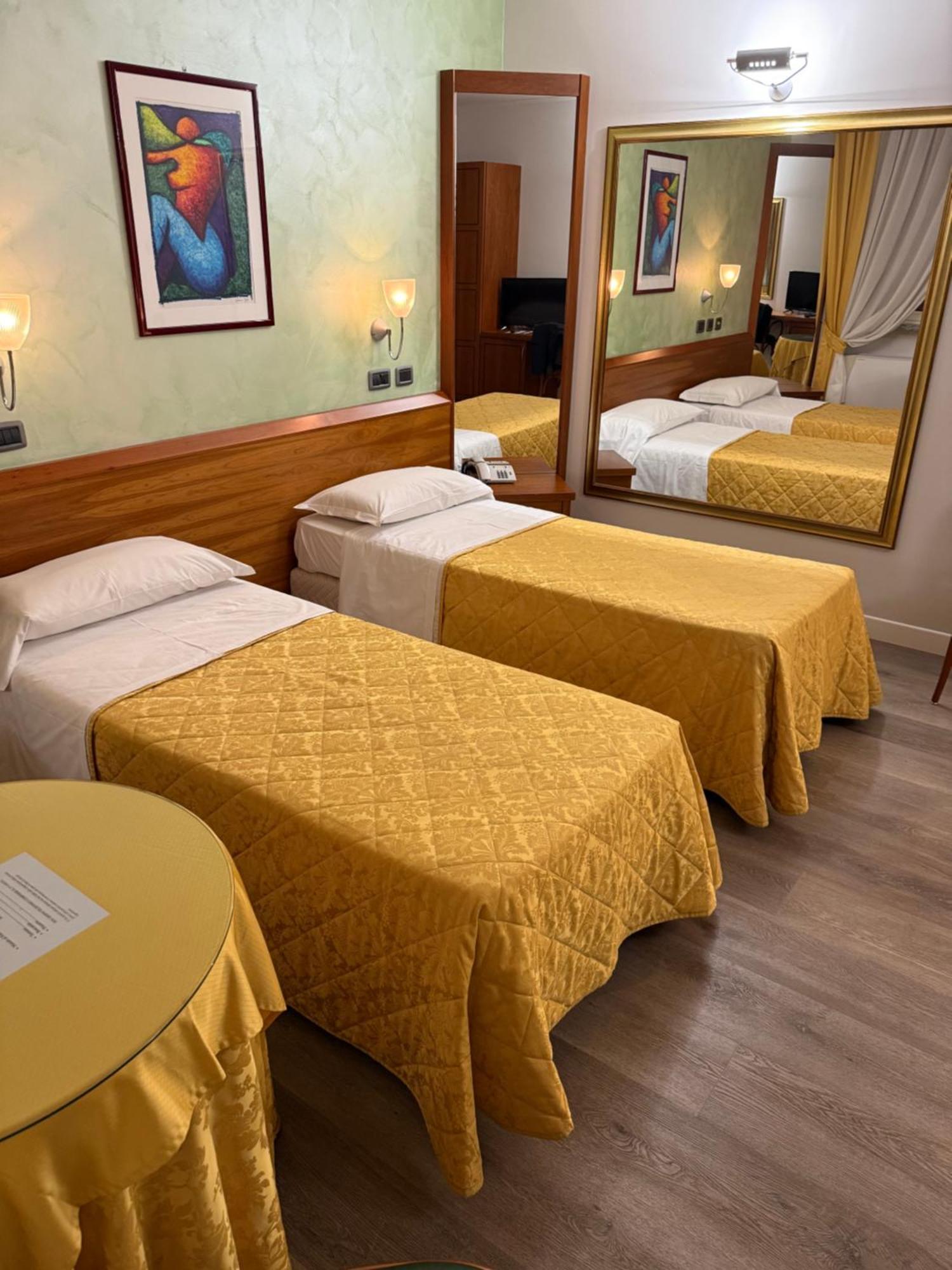 Hotel Motel Sporting Montodine 外观 照片