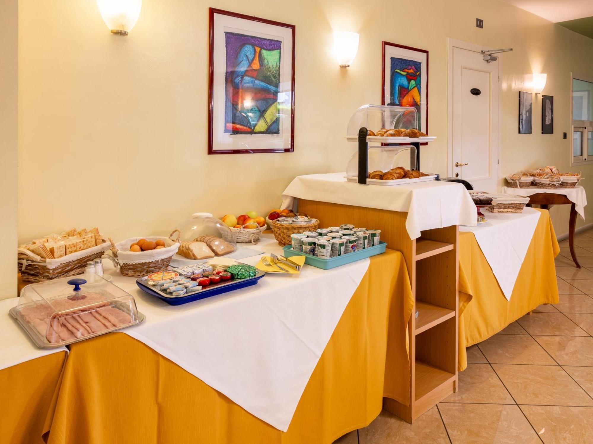 Hotel Motel Sporting Montodine 外观 照片