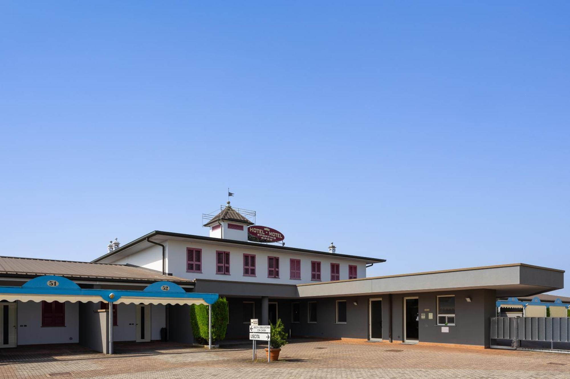 Hotel Motel Sporting Montodine 外观 照片