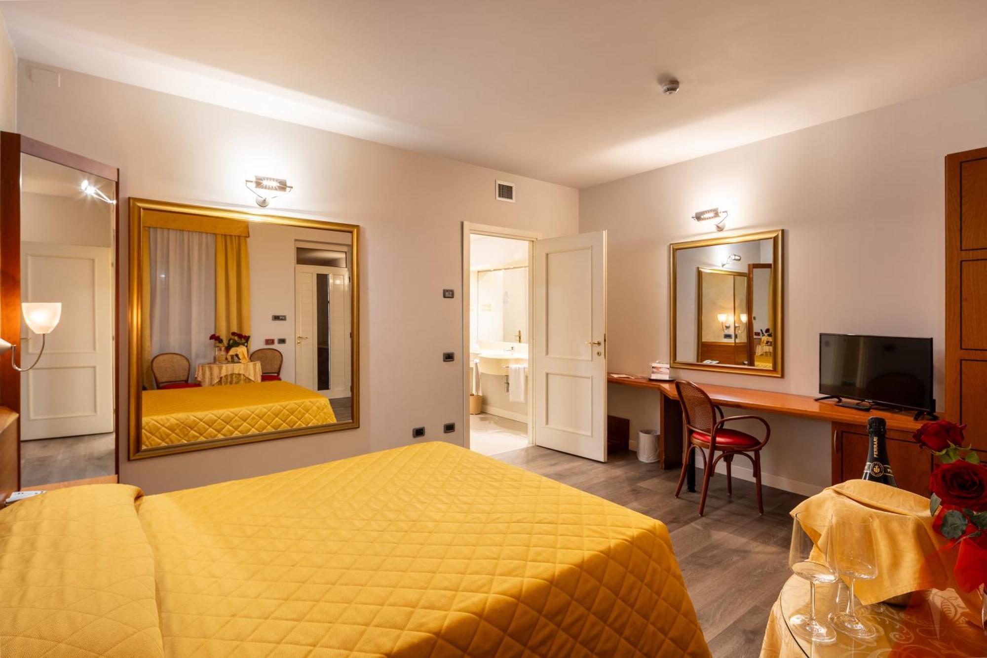 Hotel Motel Sporting Montodine 外观 照片
