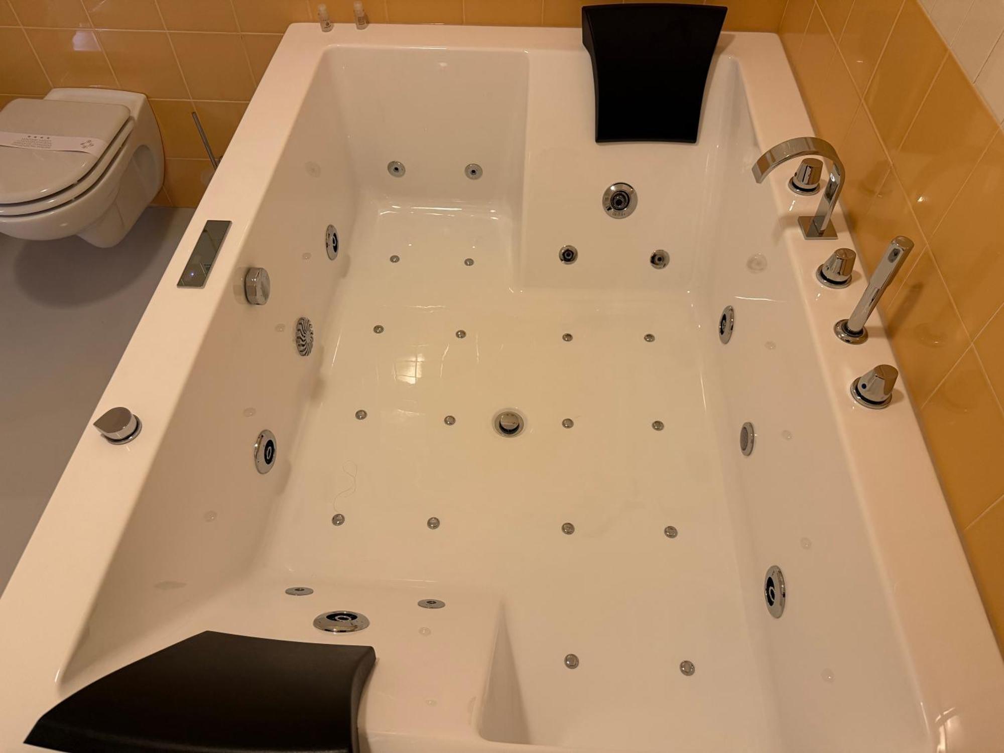 Hotel Motel Sporting Montodine 外观 照片